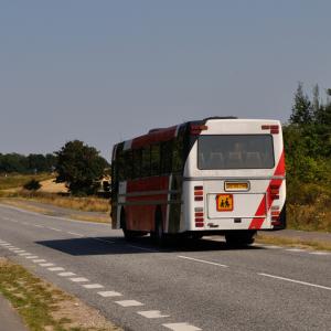 Bus på en landevej
